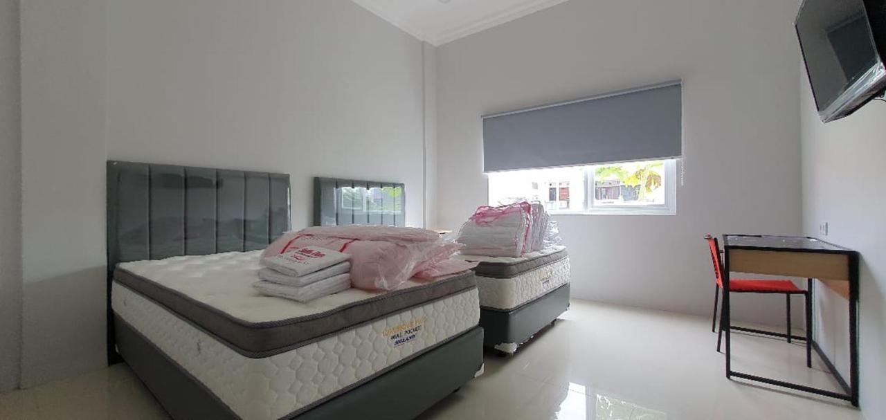 Reddoorz Plus Near Siloam Hospital Balikpapan Exterior foto