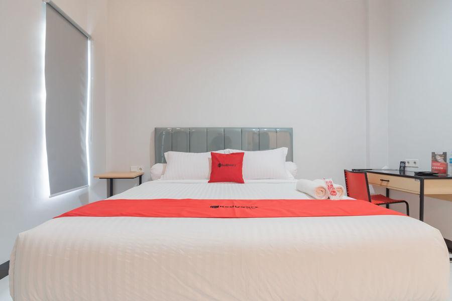 Reddoorz Plus Near Siloam Hospital Balikpapan Exterior foto